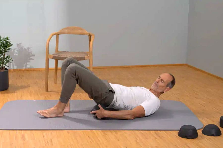 Exercise with a sciatica trainer-1