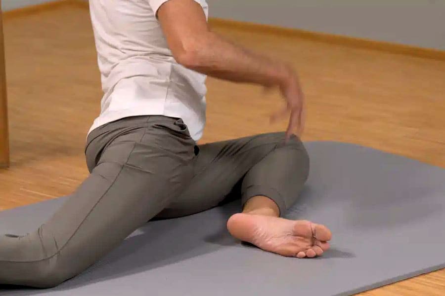 Hip pain-Gluteal Stretch -2