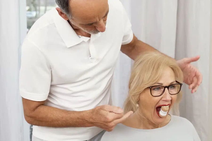 Stretching with a Jaw Retainer-1